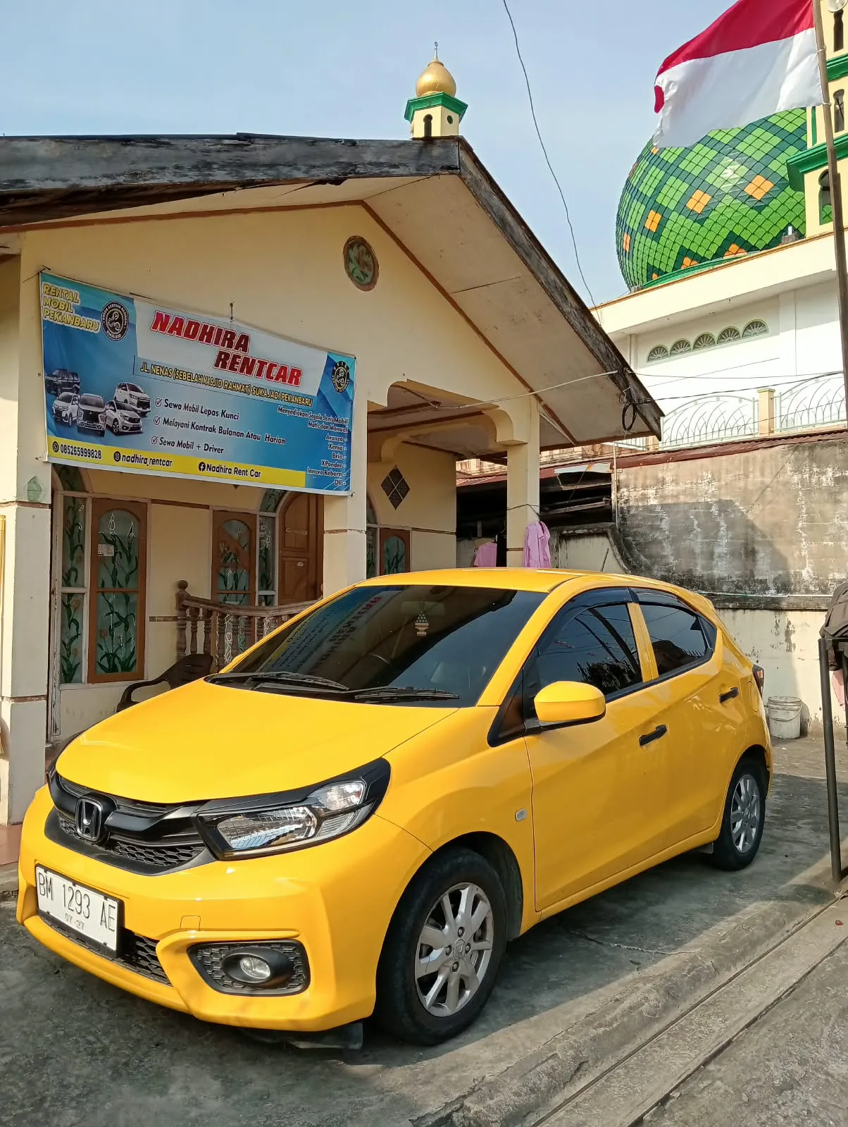 Honda Brio — unit Nadhira Rental Mobil Pekanbaru
