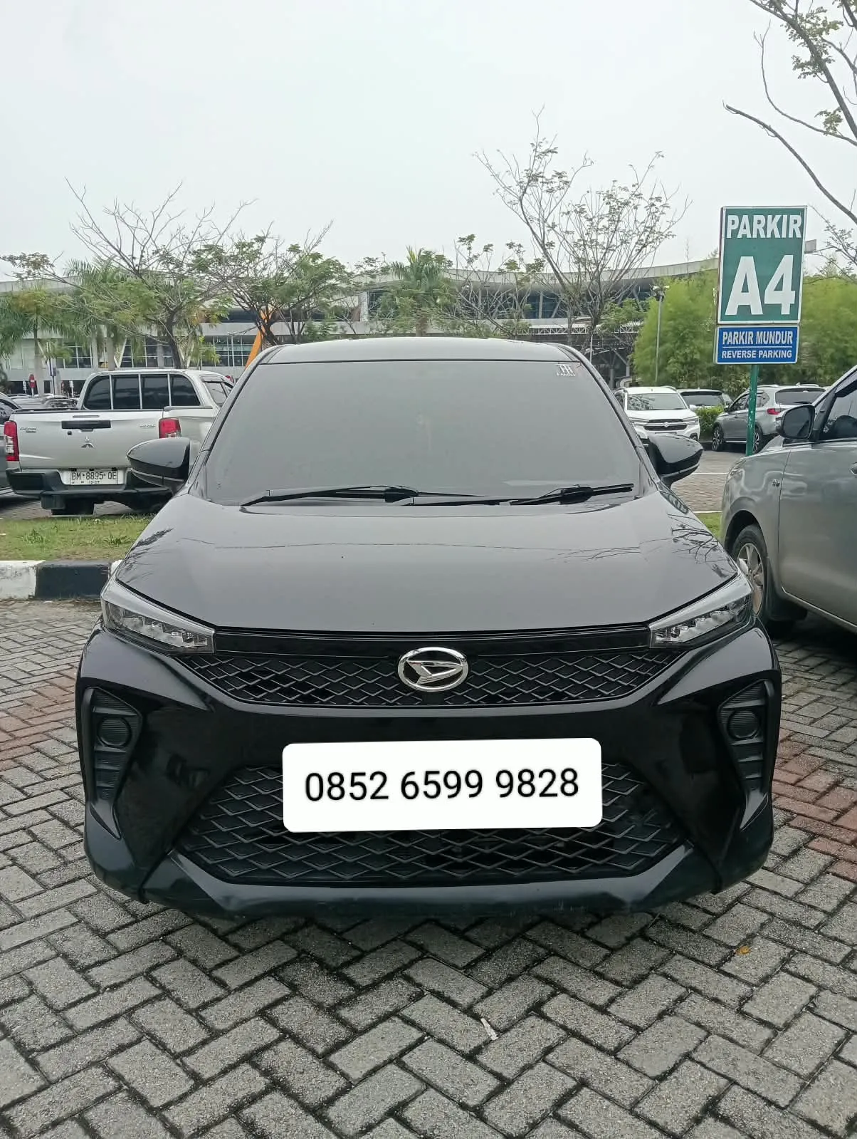 Daihatsu Xenia — unit Nadhira Rental Mobil Pekanbaru