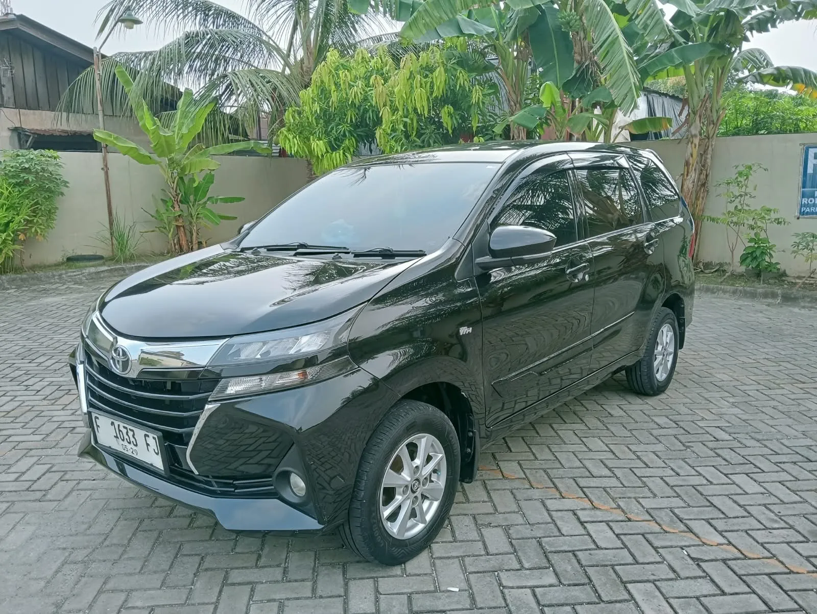 Toyota Avanza — unit Nadhira Rental Mobil Pekanbaru